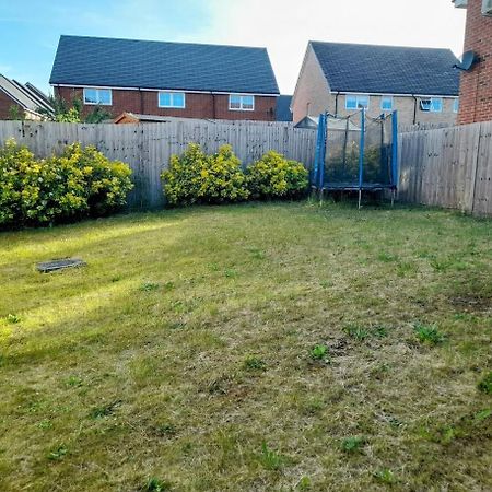 Beautiful 4 Bedroom Treasure Home Hemel Hempstead Esterno foto