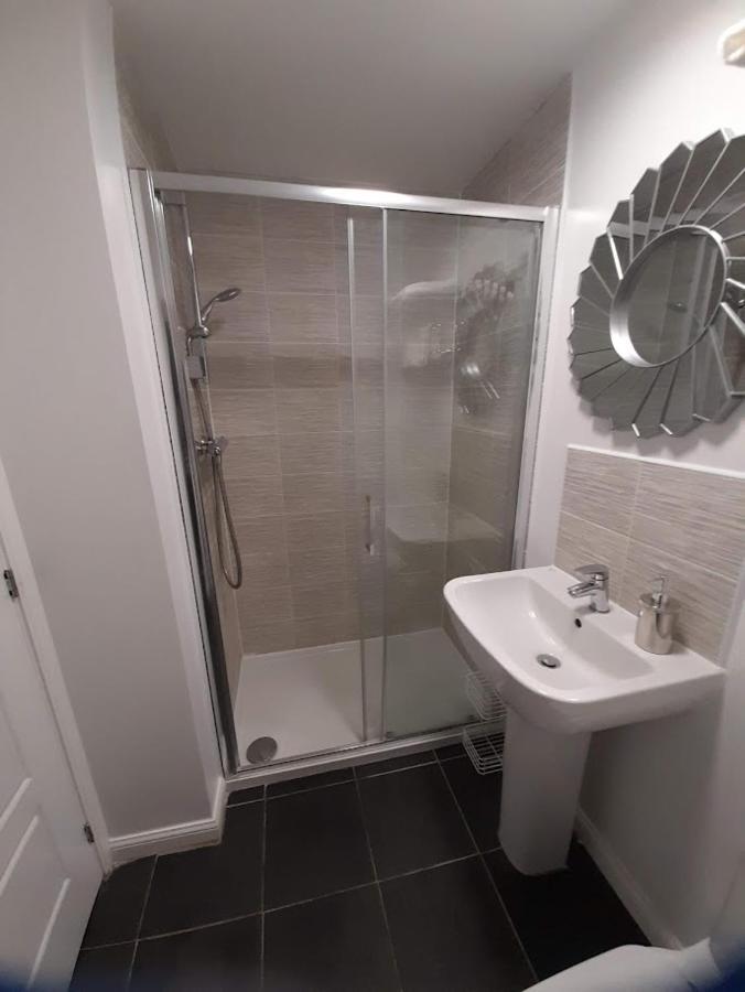 Beautiful 4 Bedroom Treasure Home Hemel Hempstead Esterno foto